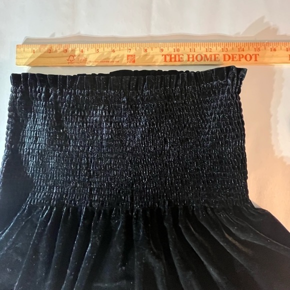 ZARA Black Velvet Strapless Ruched Peplum whimsical Flirty Feminine Top Large - Picture 7 of 9